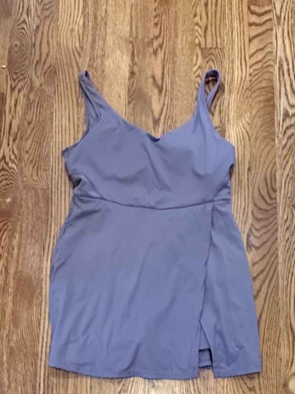 Women’s Lavender athletic jumper/dress /tennis/ gold dress